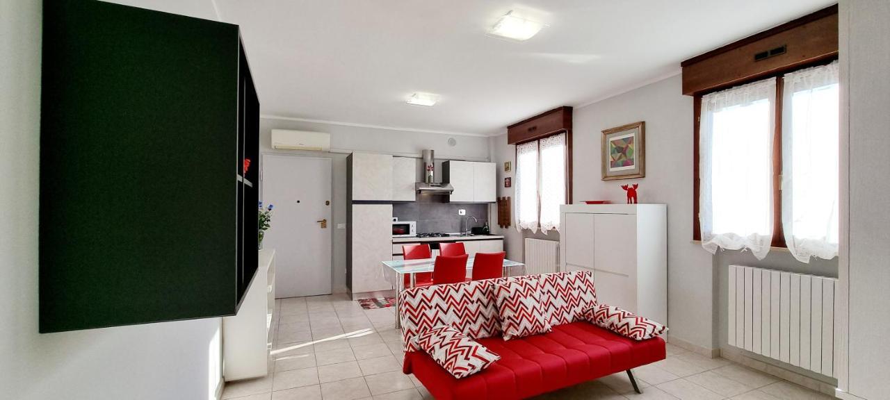 Guest Holiday Bari Reggio nell'Emilia Exterior foto